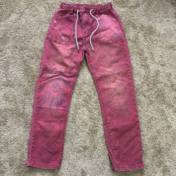 Pilcro Anthropologie Trailblazer Patchwork Red Floral Drawstring Straight Pants - Picture 3 of 11